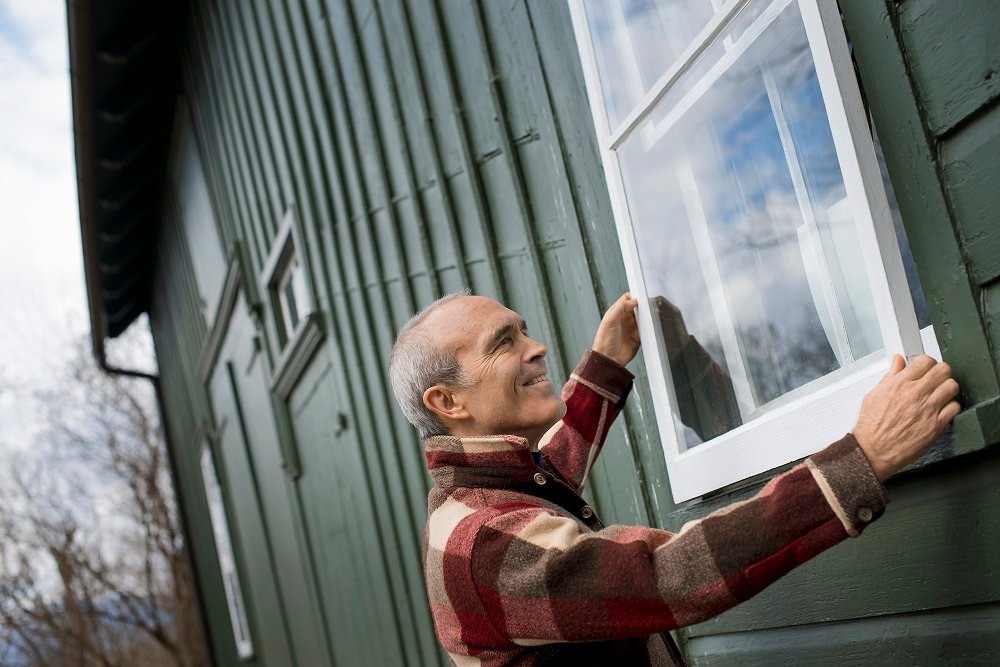 Read more about the article Window Maintenance Tips for your Living Space